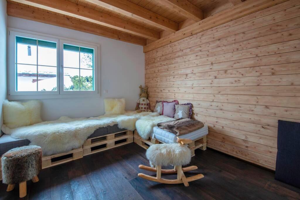 Exklusives Chalet Mit Traumhafter See- Und Bergsicht Seelisberg Exterior photo